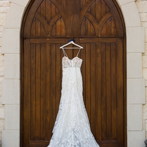 Wedding dress for sale - Picture 6 of 7